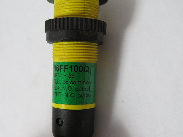 Banner S18SN6FF100Q EZ-BEAM Fixed Field Range 100mm Input 10-30V DC USED