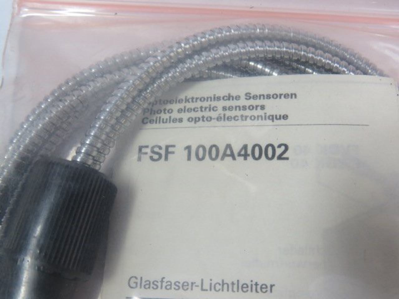 Baumer FSF100A4002 Photoelectric Sensor ! NWB !