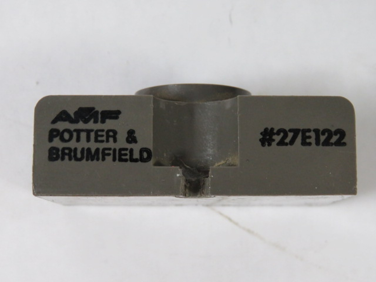 Potter & Brumfield 27E122 Relay Socket 10A 300V Brown USED