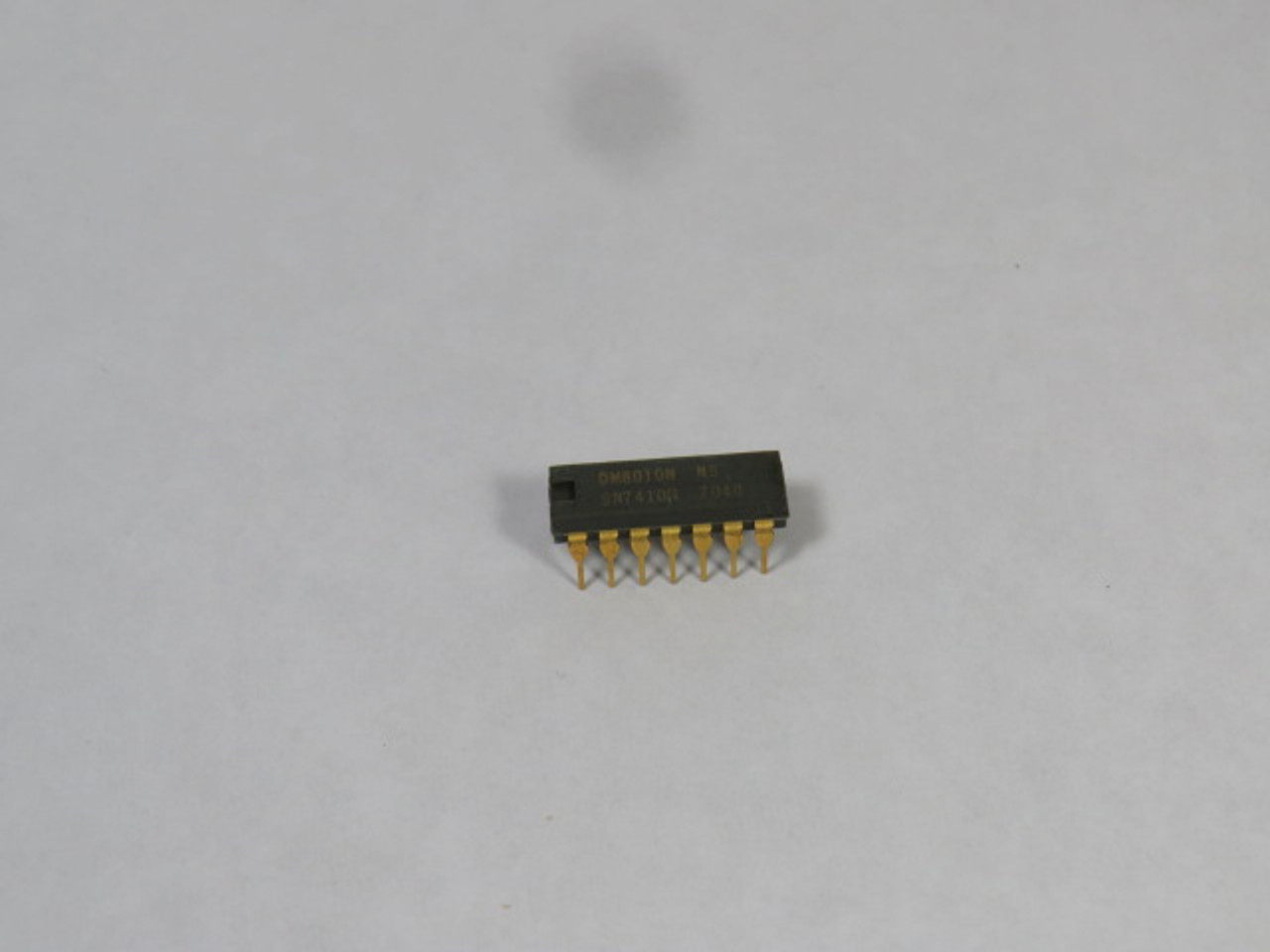 Generic SN7410N Triple 3-Input Positive NAND Gate IC Chip USED