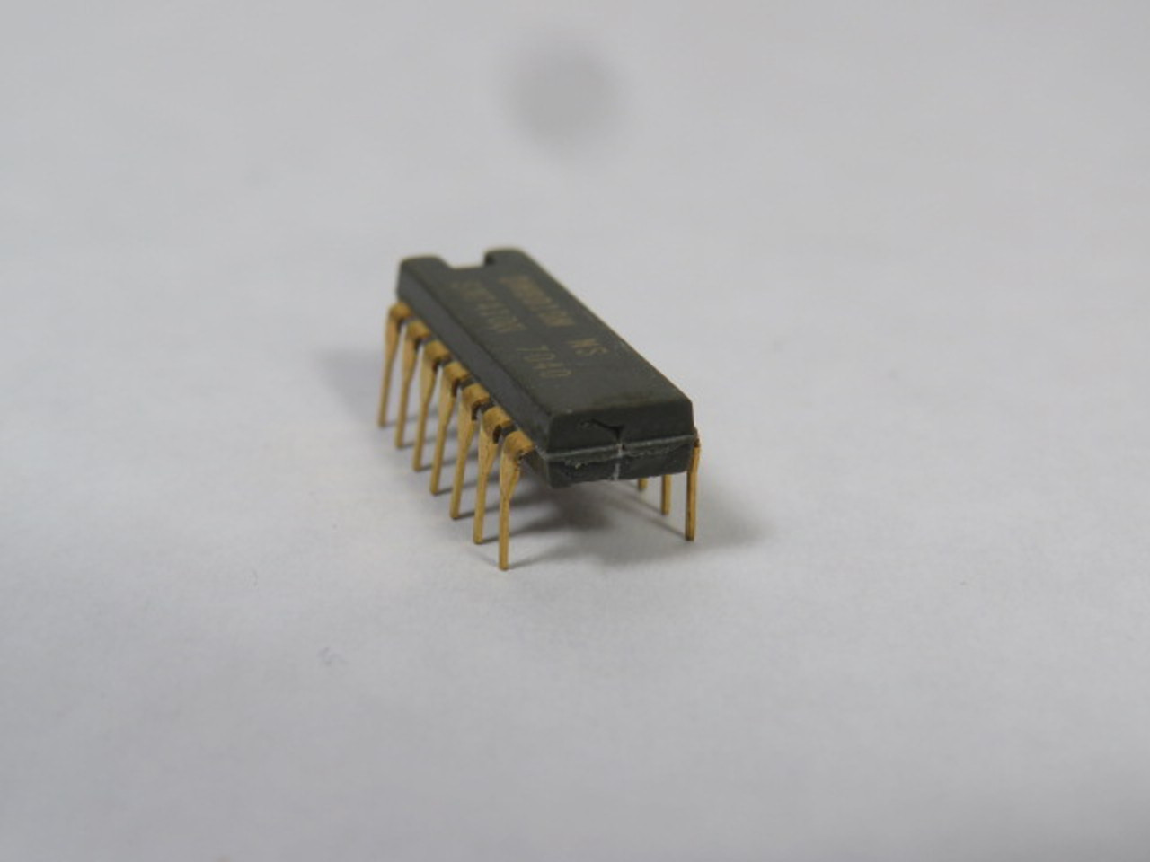 Generic SN7410N Triple 3-Input Positive NAND Gate IC Chip USED