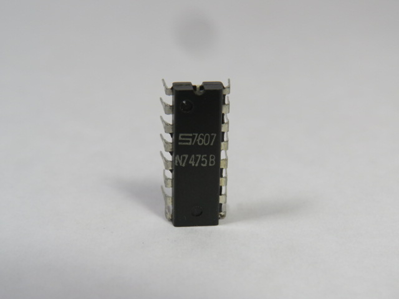 Signetics N7475B IC Chip USED