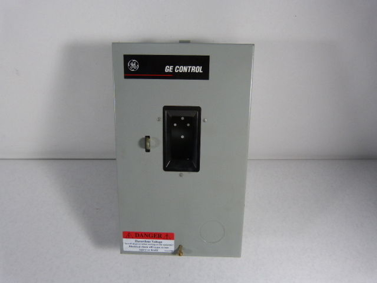 General Electric 55-201262-PO13 Type 1 Motor Control Enclosure 24x10x 5 ! NEW !