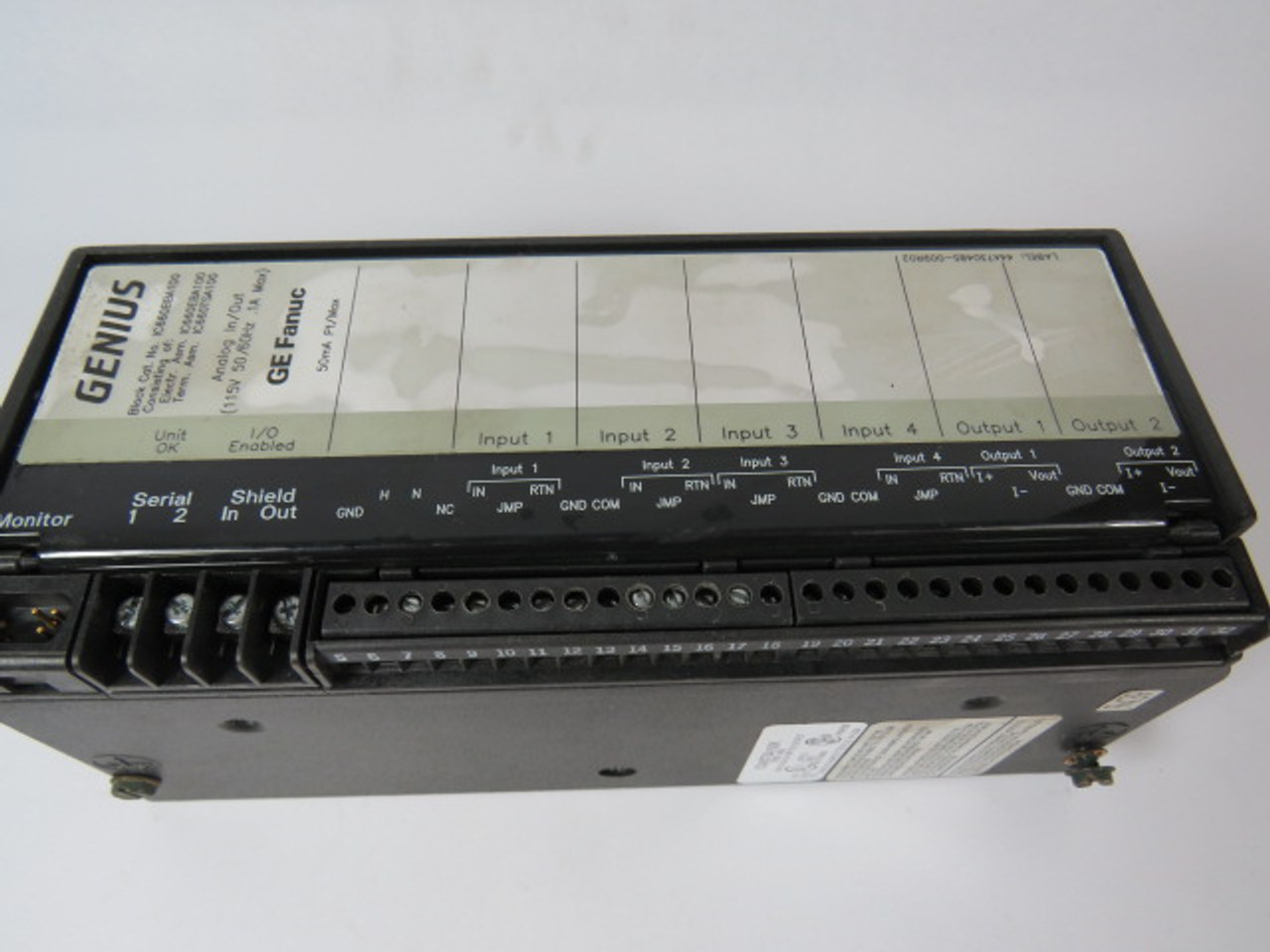 GE Fanuc IC660EBA100K Genius 16Pt I/O Block 115VAC .1A 50/60Hz USED