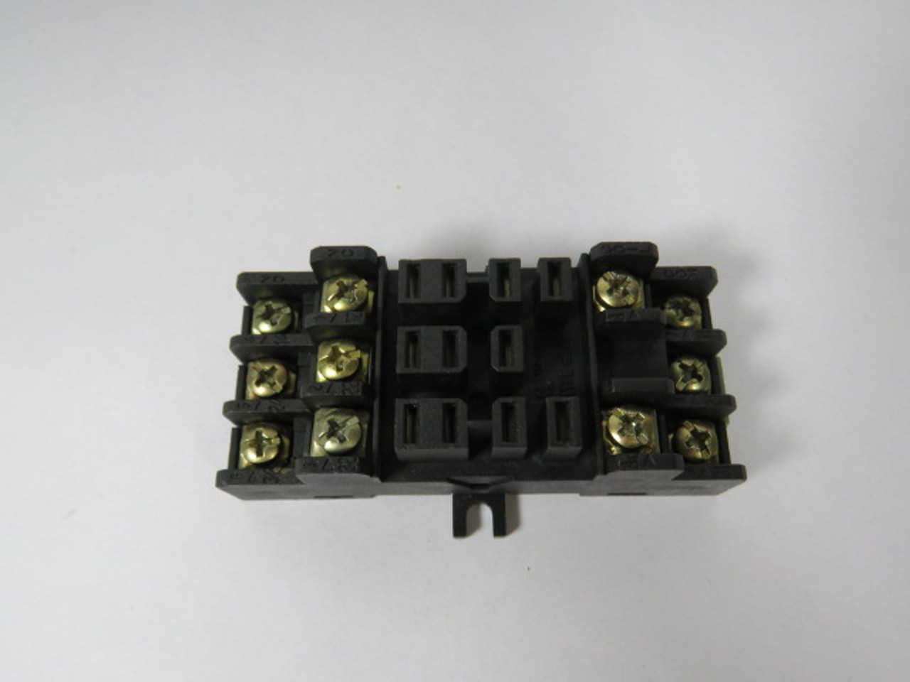 Finder 92.43 Relay Socket 10A 250V Black USED