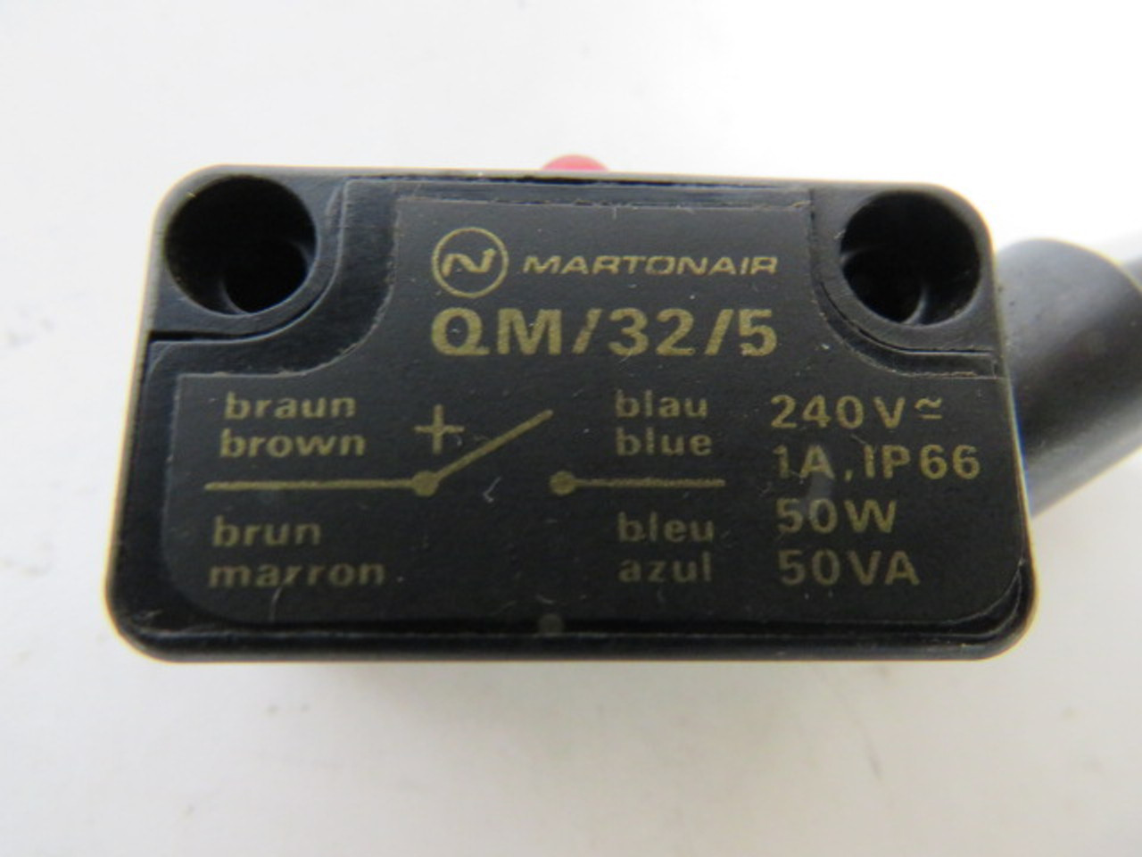 Martonair QM/32/5 Magnetically Operated Reed Switch 10-240VAC/DC 1NO 1A USED