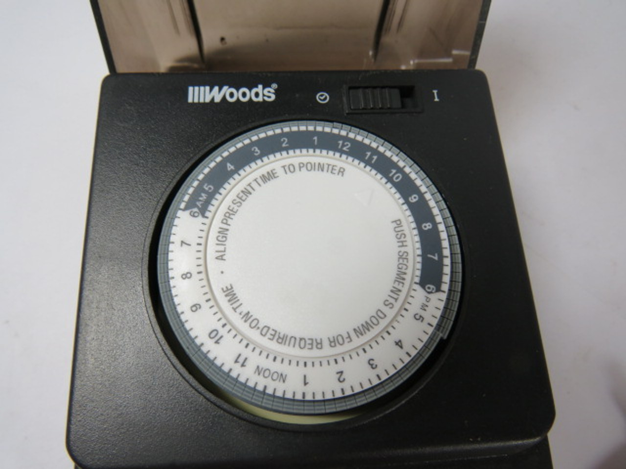 Woods TM1702 Outdoor Heavy Duty Timer 24Hr. 125VAC/60Hz. 15/1875W USED