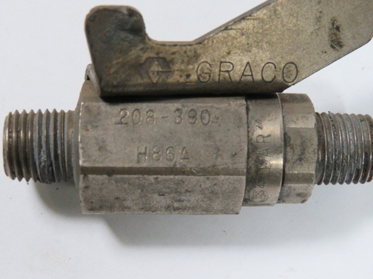 Graco 208-390 Ball Valve 1/4" NPT 500 Max PSI USED