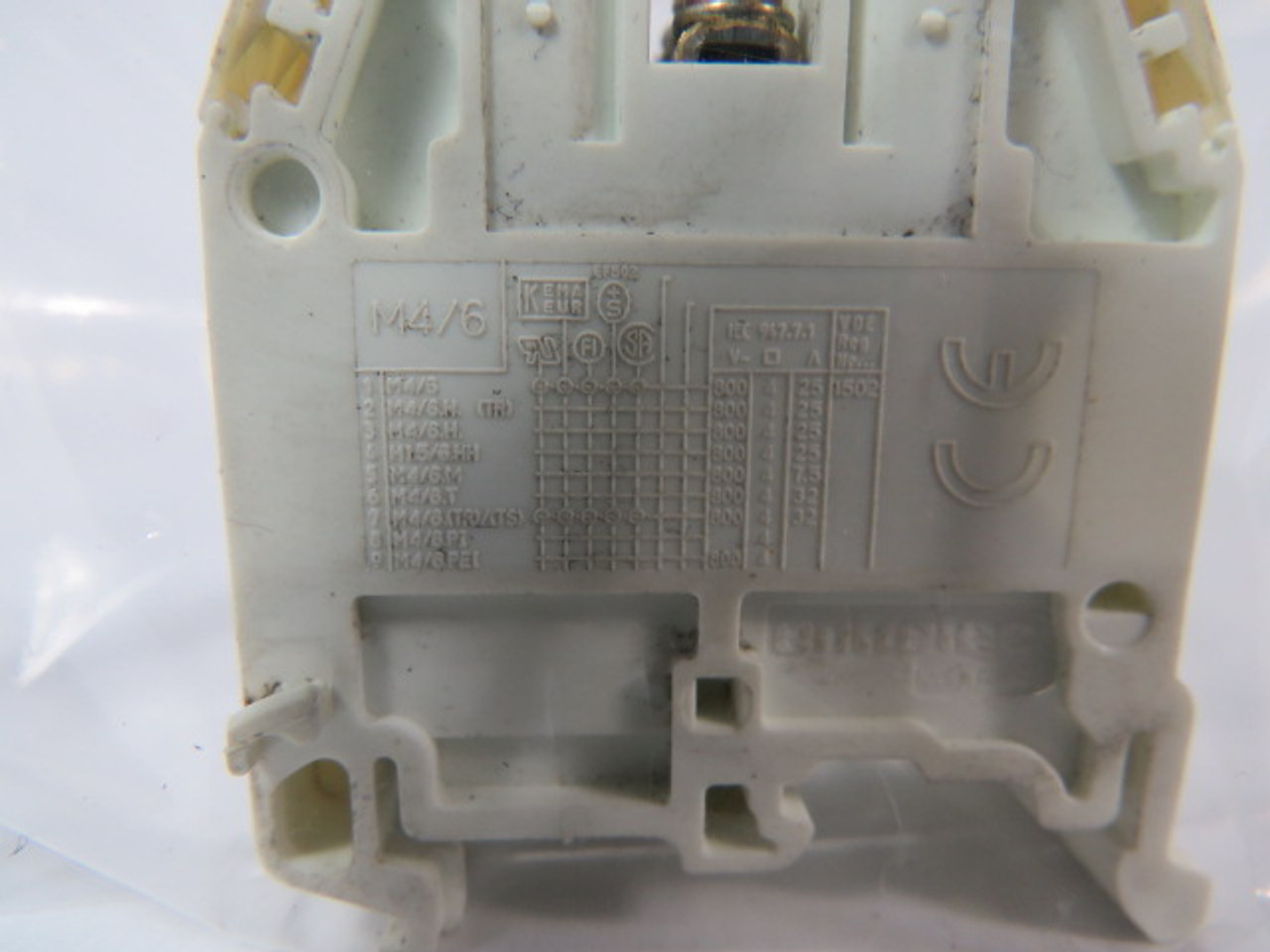 Entrelec M4/6 Terminal Block White (Lot of 5) USED