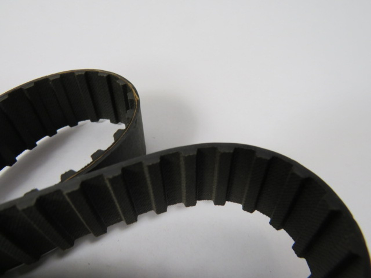 Goodyear 450L100 Timing Belt 120T 45" Long 1" Wide 3/8" Pitch ! NOP !