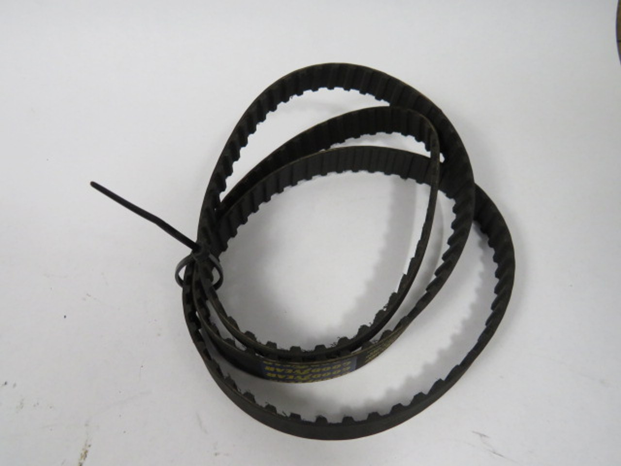 Goodyear 510L625 Timing Belt 136T 51" Long 5/8" Wide 3/8" Pitch ! NOP !