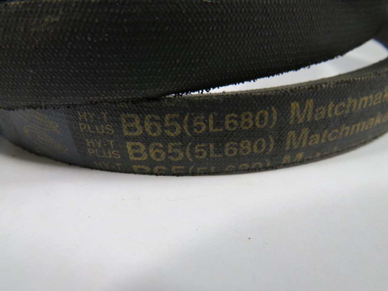 Goodyear B65/5L680 V-Belt 68" Long 5/8" Wide 13/32" Thick ! NOP !