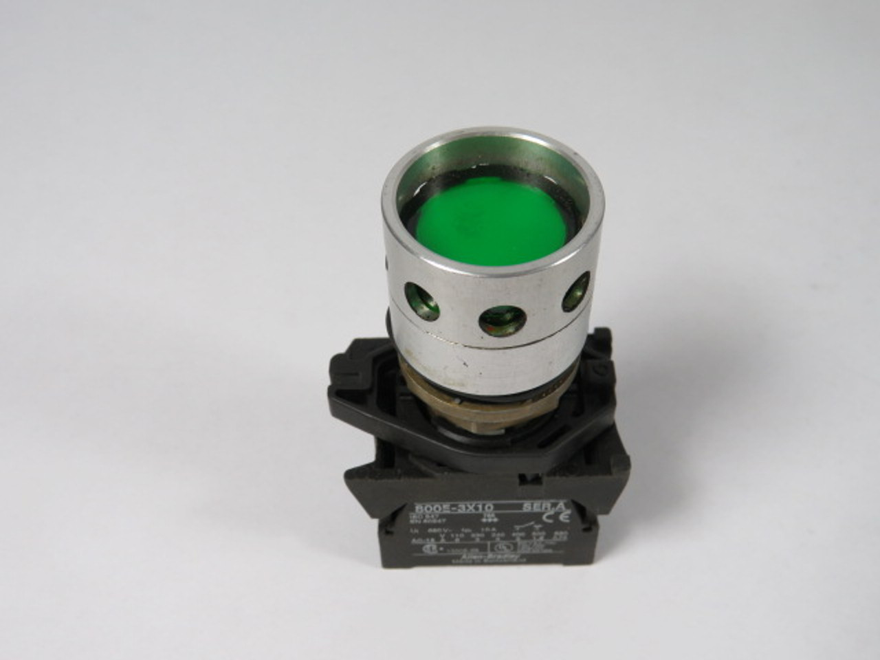 Allen-Bradley 800EM-LG3-3X10 Guarded Push Button Green 1NO USED