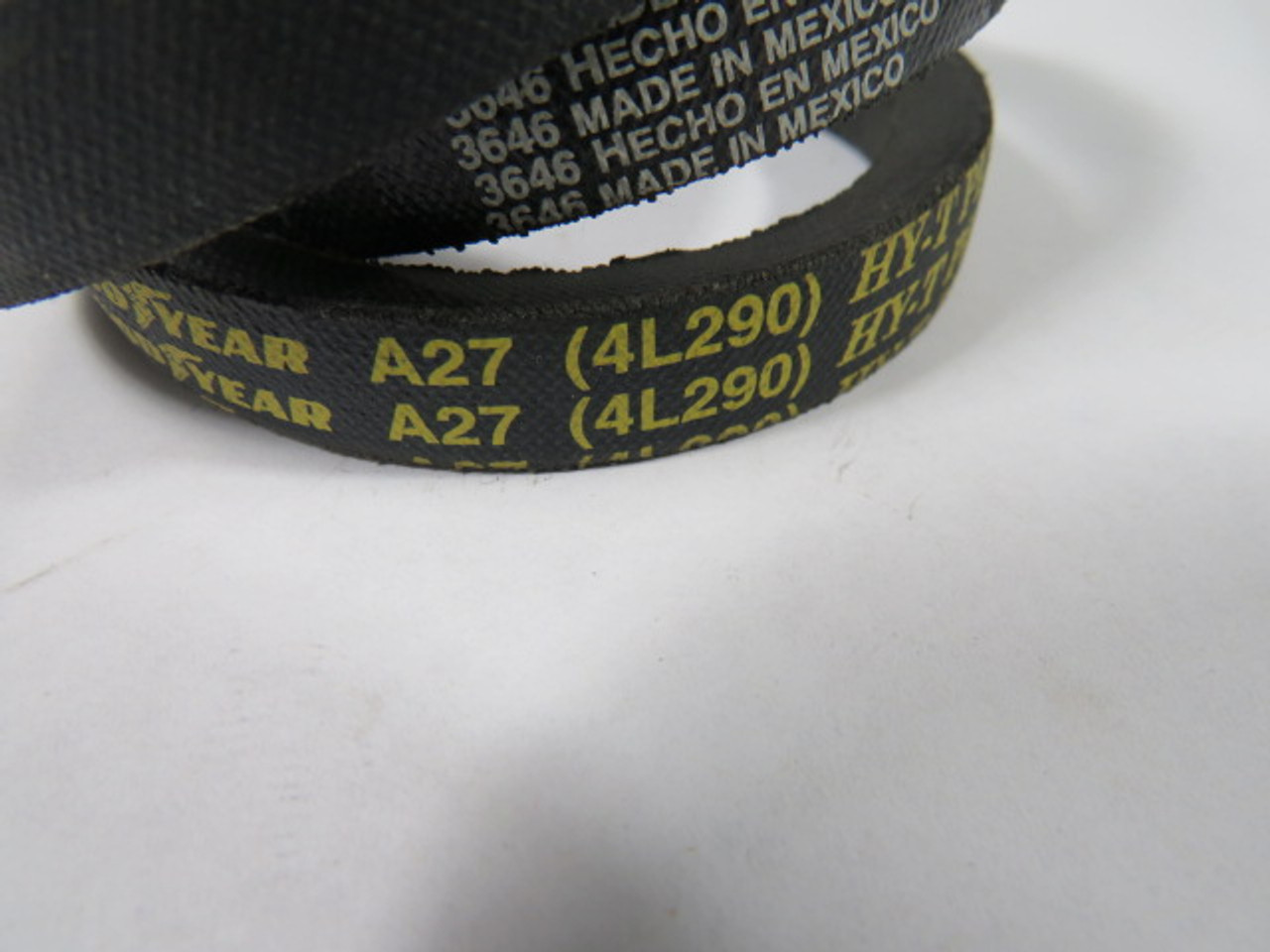 Goodyear A27/4L290 V-Belt 29" Long 1/2" Wide 5/16" Thick ! NOP !