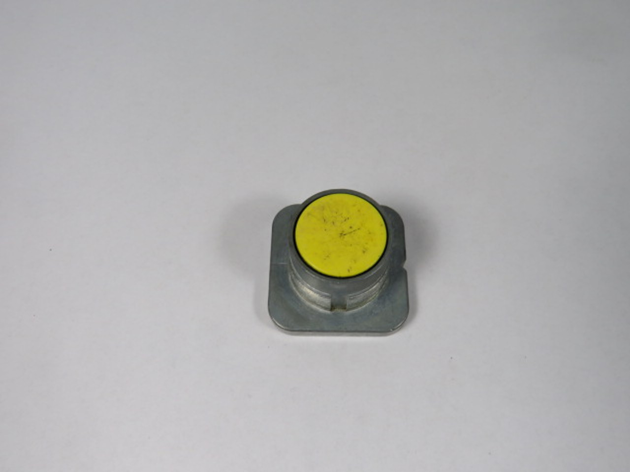 Furnas 52PA8A4 Series B Yellow Push Button Operator Only USED