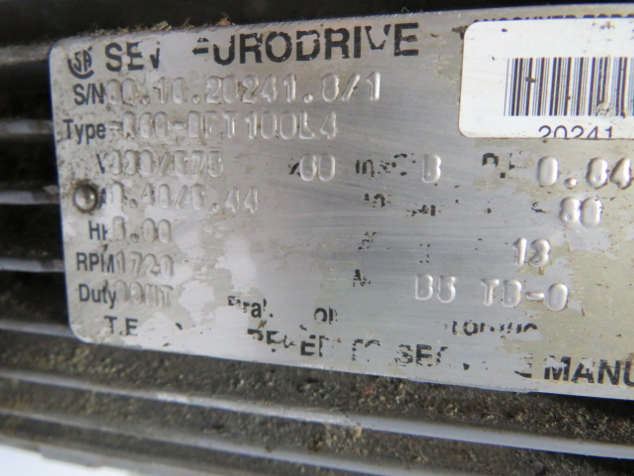Sew-Eurodrive R60-DFT100L4 5HP 1720rpm 330/575V C/W Gear Reducer ! AS IS !