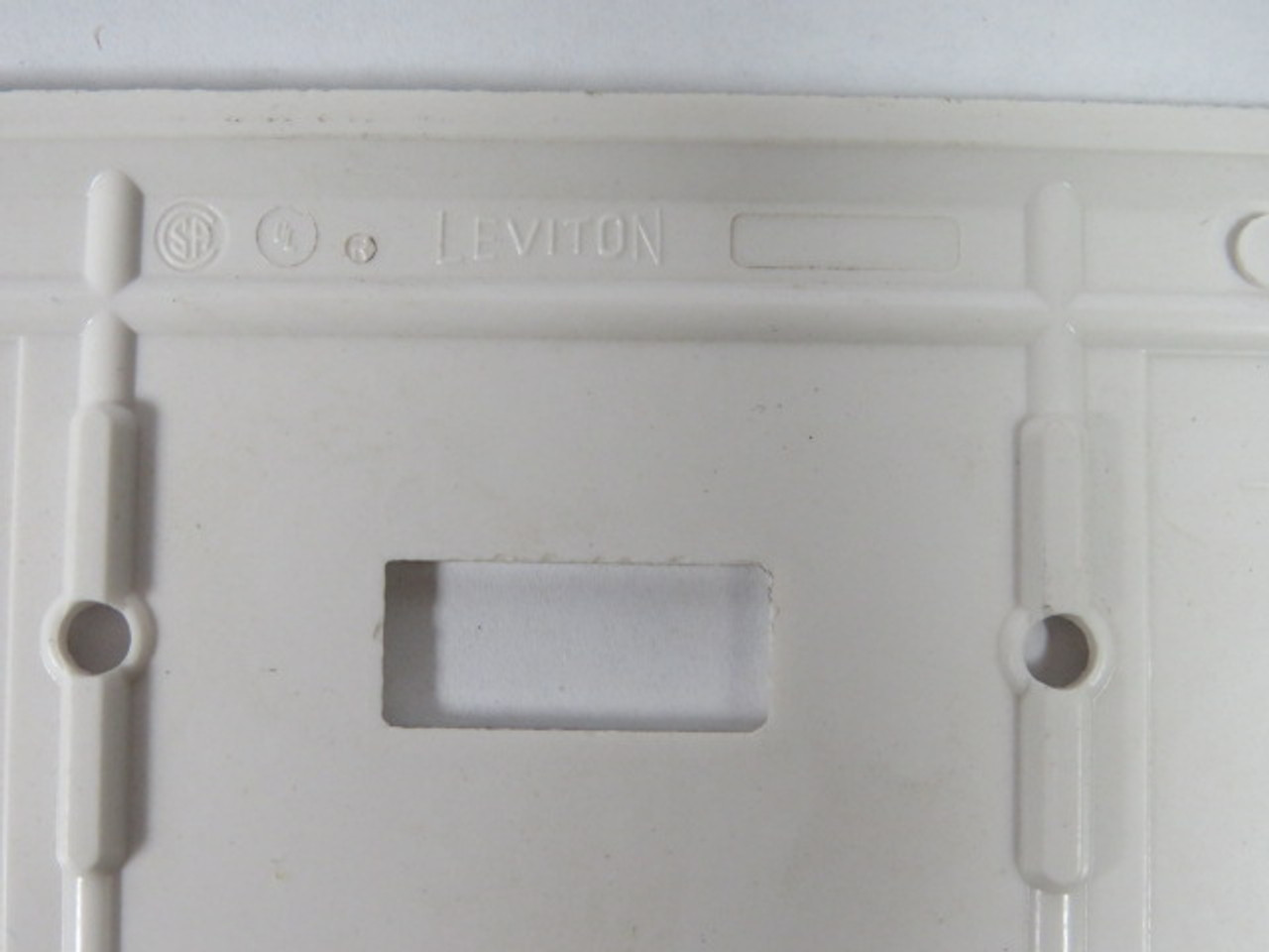 Leviton 001-88023 5-Gang Toggle Switch Wall Plate White NO HARDWARE USED