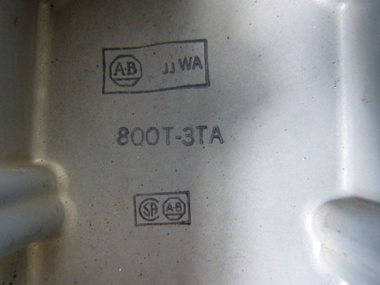 Fanuc A860-0202-T001 Enclosed Pulse Generator in Allen-Bradley 800T-3TA USED