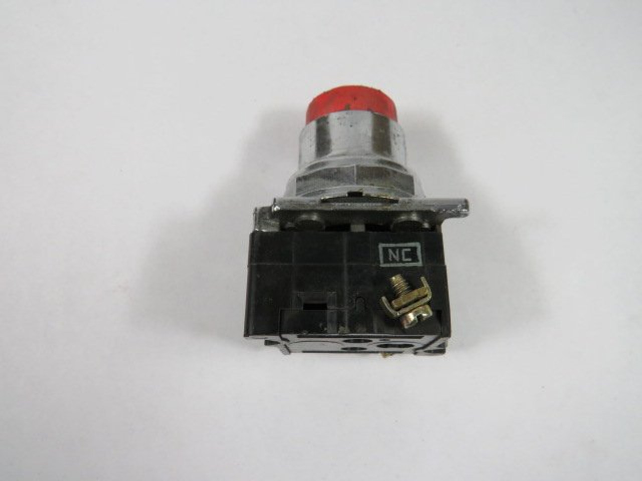 Cutler-Hammer 10250T25R Red Extended Push Button 1NC USED