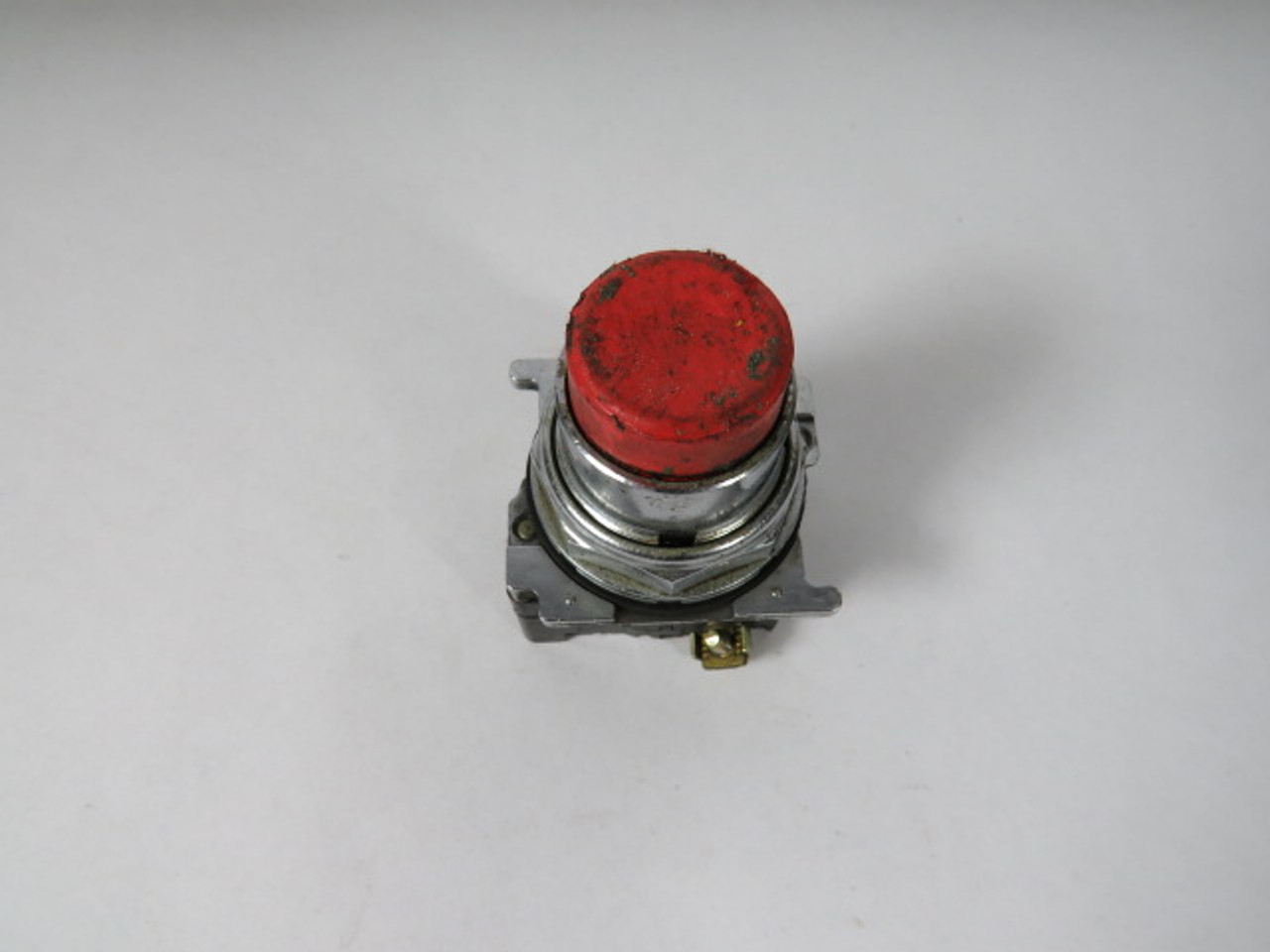 Cutler-Hammer 10250T25R Red Extended Push Button 1NC USED