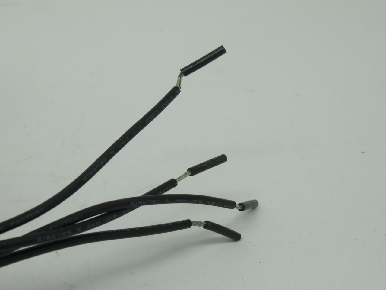 Thomas & Betts RT2-12/9 Double Head Micro Tungsten Lamp 12V 9W ! NEW !