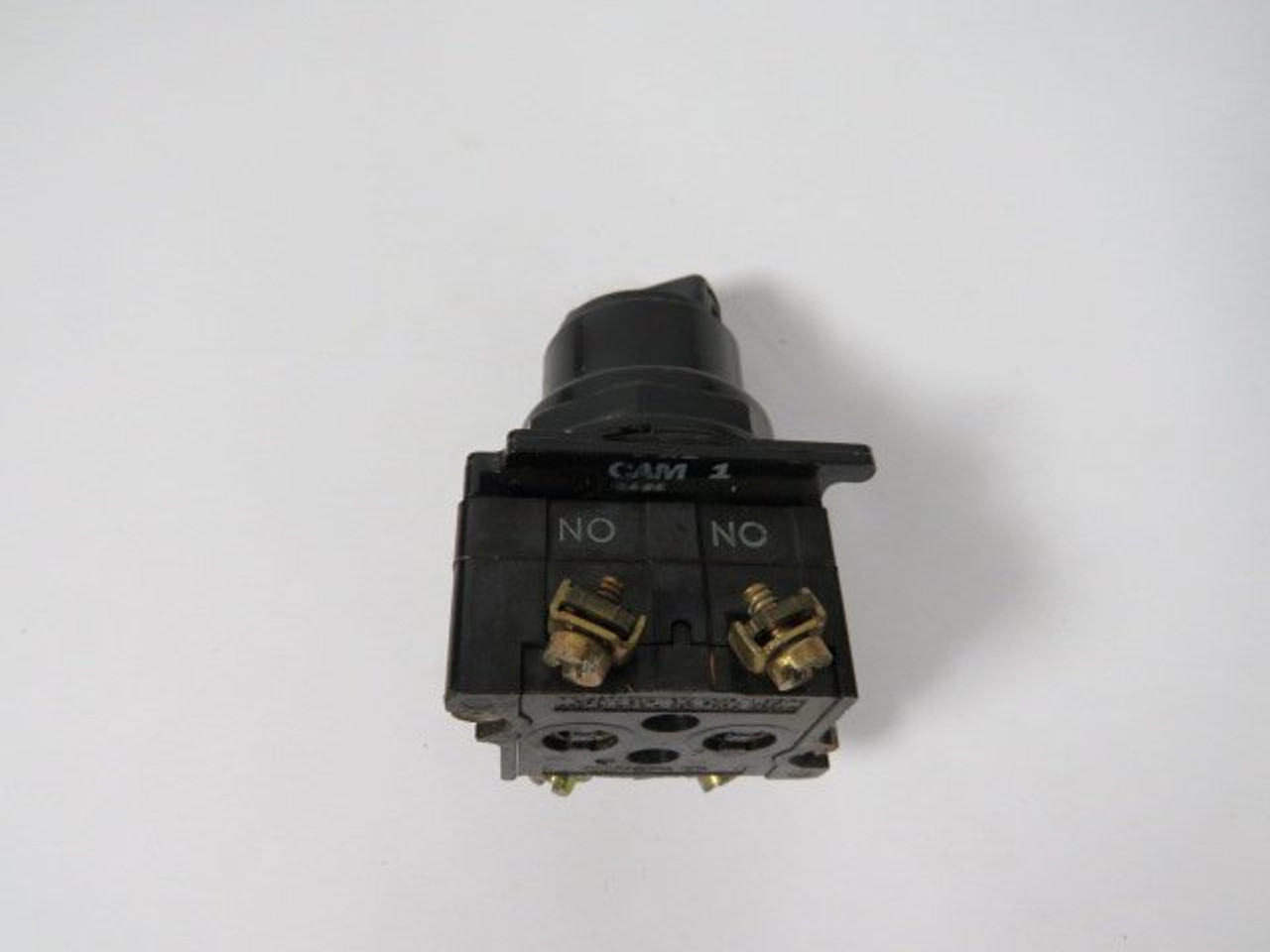 Cutler-Hammer E34VFBK1 Selector Switch 2-Position 2NO CAM1 USED