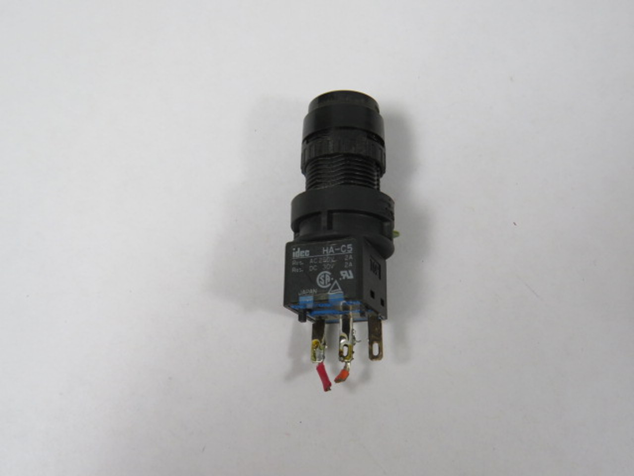 IDEC HA-C5-B Black Round Push Button 250VAC 30VDC 2A 16mm USED