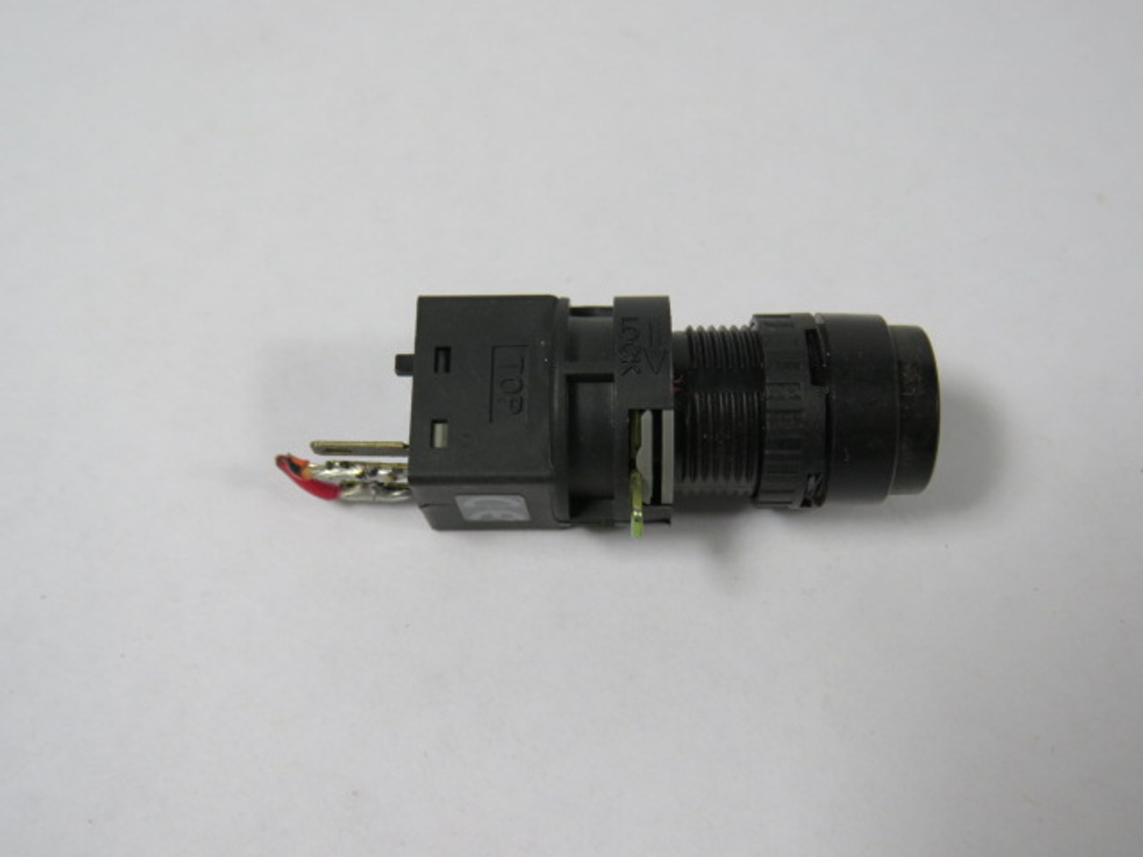 IDEC HA-C5-B Black Round Push Button 250VAC 30VDC 2A 16mm USED