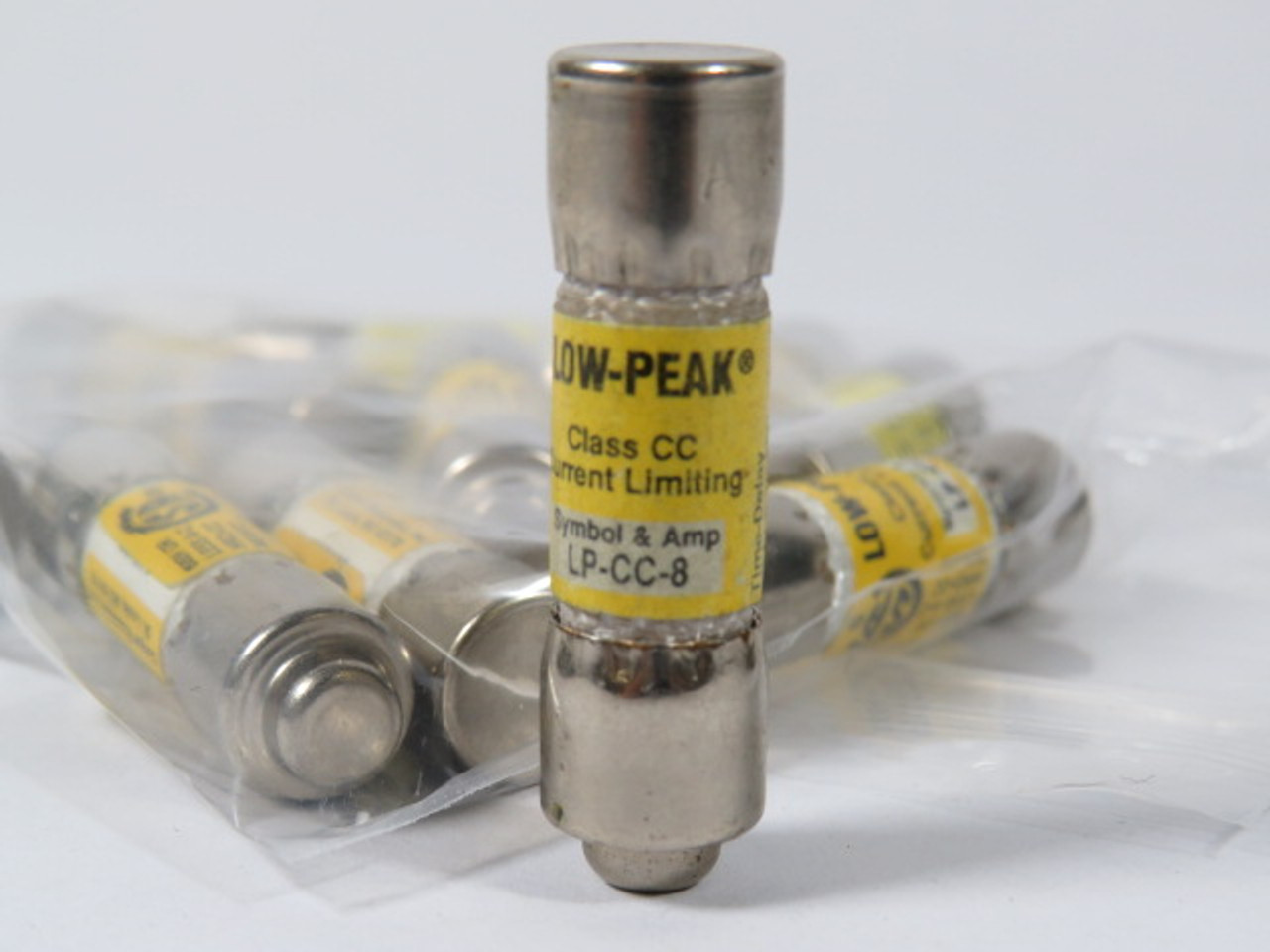 Low-Peak LP-CC-8 Current Limiting Fuse 8A 600V Lot of 10 USED