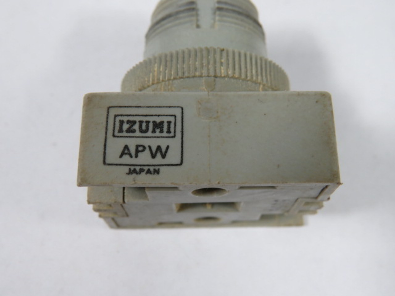 Izumi APW-199 Pilot Light Operator No Lens USED