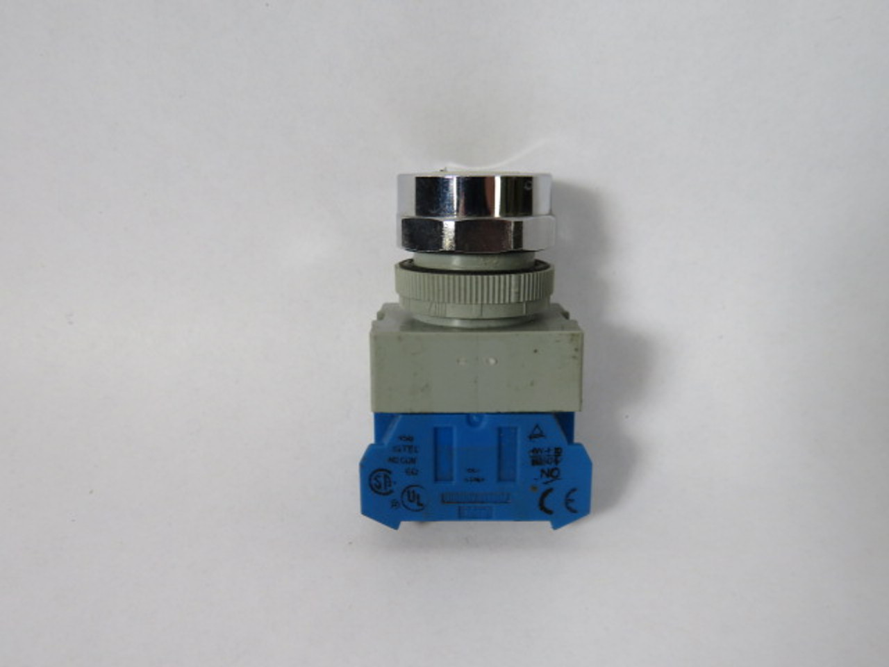 IDEC ASW210 Selector Switch 1NO 2-Position No Operator USED