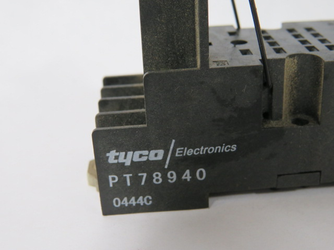 Tyco PT78940 Relay Socket 6A 250V 14 Blade USED
