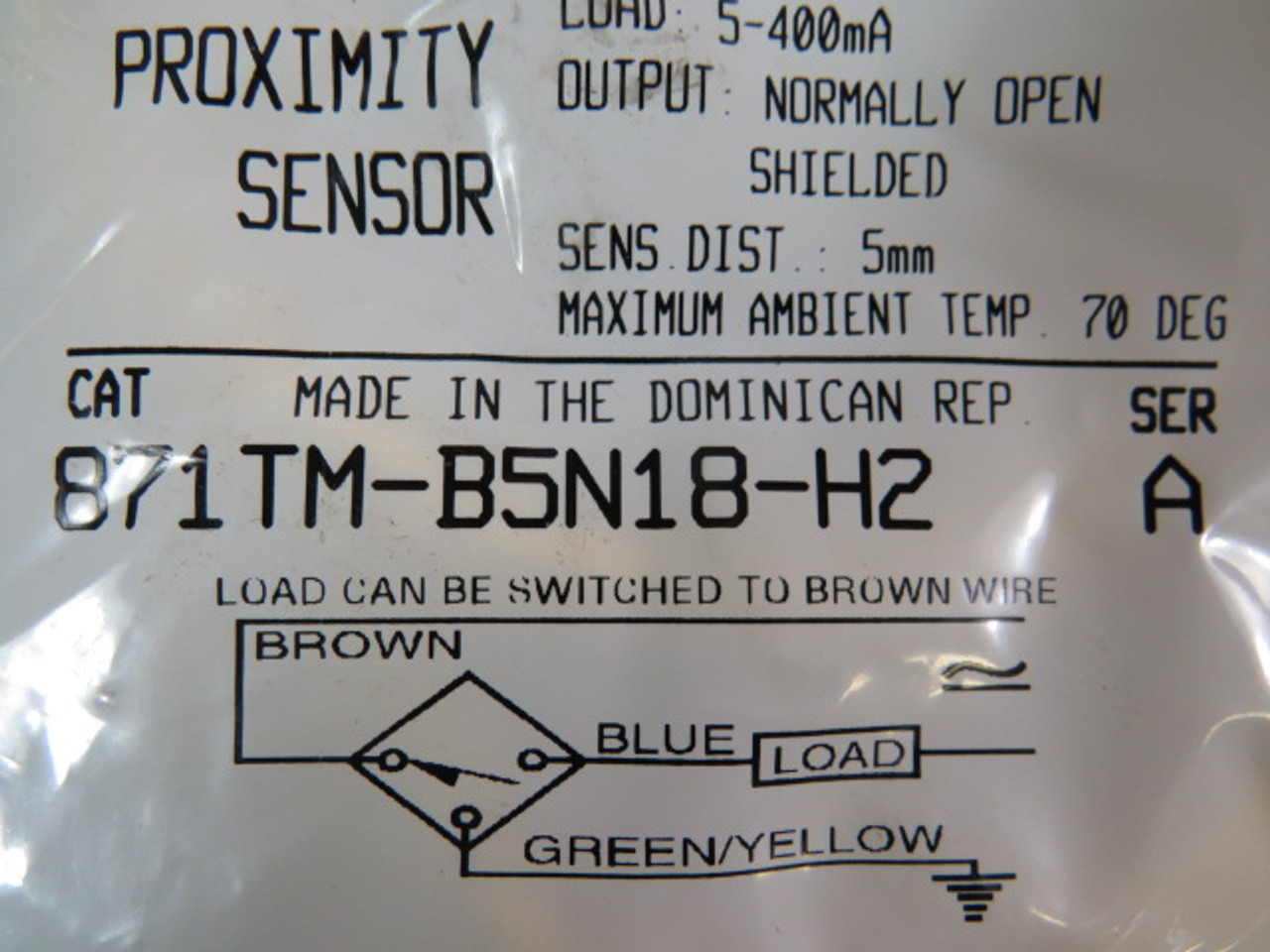 Allen-Bradley 871TM-B5N18-H2 Inductive Proximity Sensor 40-250V SER A ! NWB !