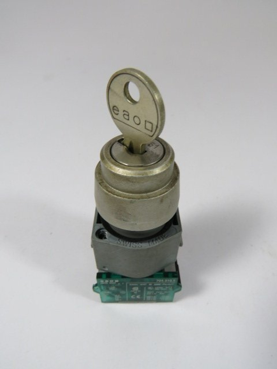 EAO 704.120.0 Key Selector Switch 1NO/1NC 2-Position w/ Key USED