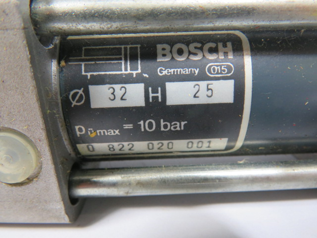 Bosch 0822020001 Pneumatic Cylinder 32mm Bore 25mm Stroke USED