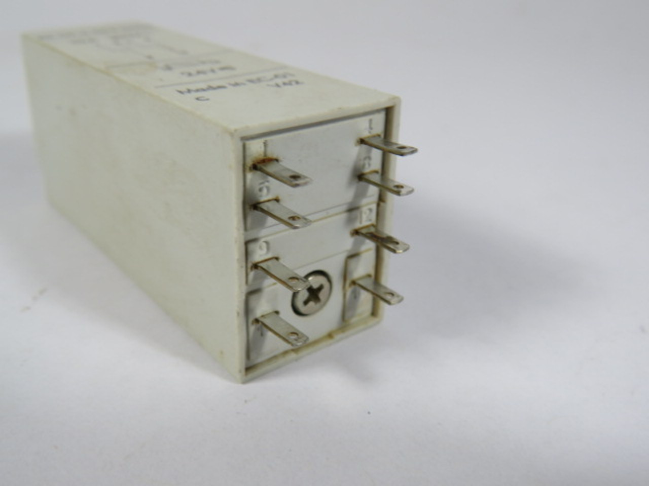 Finder 85.02.0.024.0000 Plug-In Timer Relay 24VAC/DC Coil 10A 0.05s-100h USED
