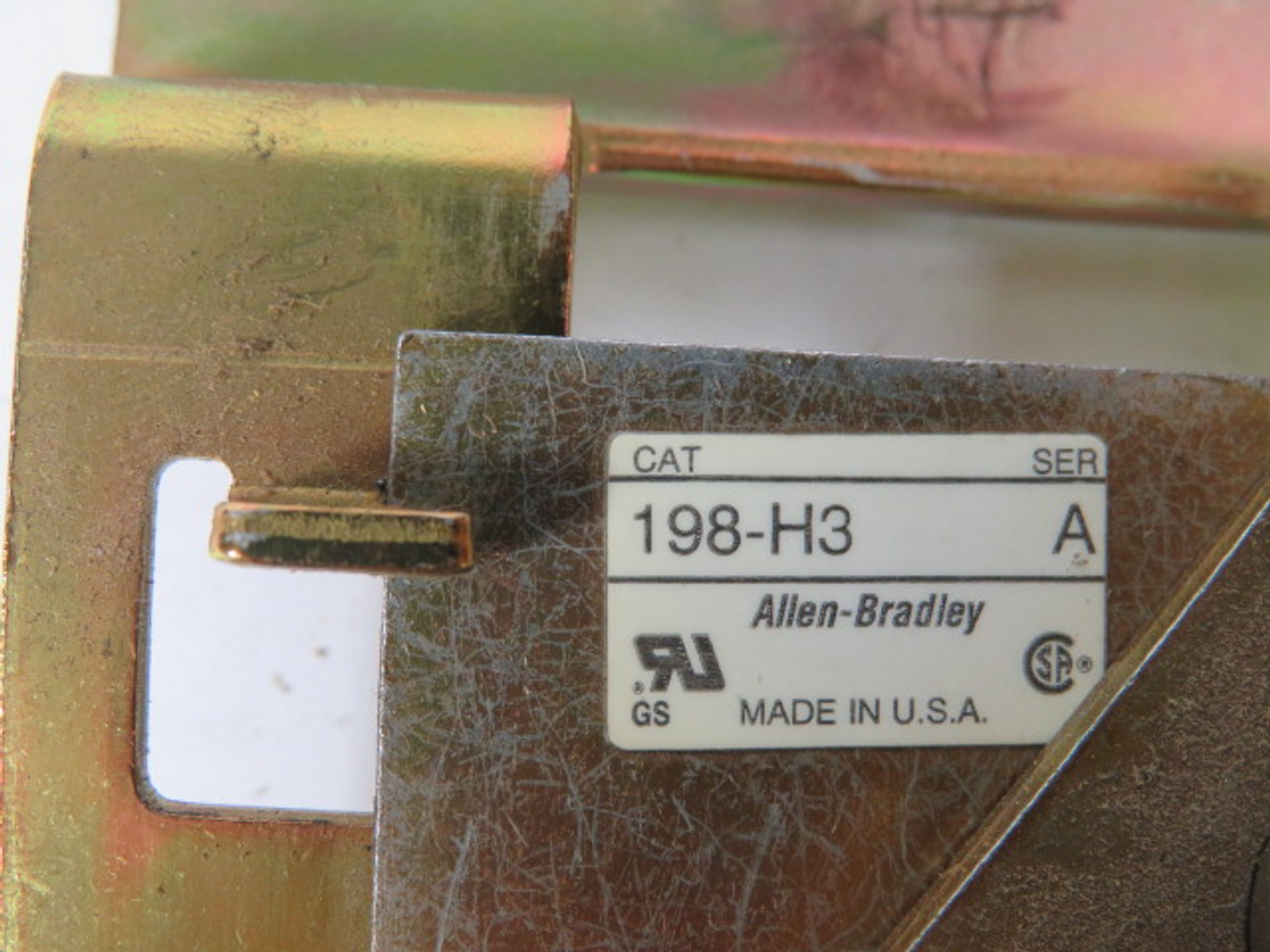 Allen-Bradley 198-H3 Rotary Circuit Breaker Operating Mechanism Ser A USED