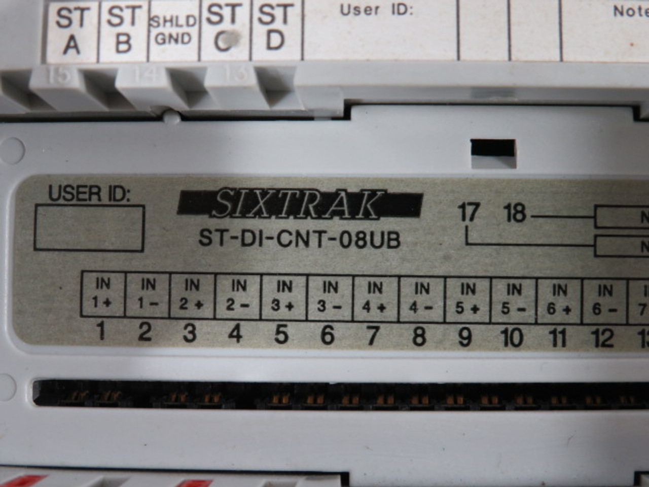 Sixnet ST-DI-CNT-08UB Module Base for High Speed Counters USED