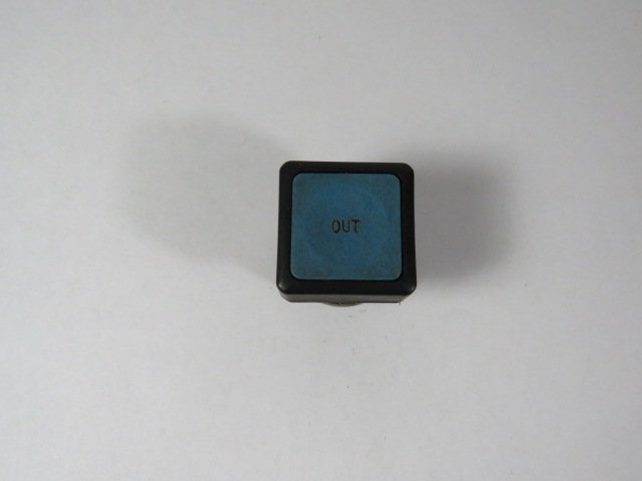 General Electric P9SPNLG Blue Push Button "OUT" No Mounting Latch USED
