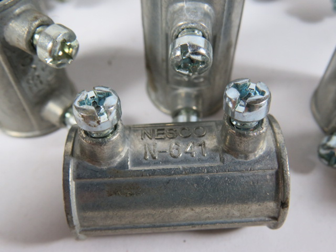 Nesco N-641 Zinc EMT Connector 1/2"T .93"OD 1.53"L Lot of 15 USED