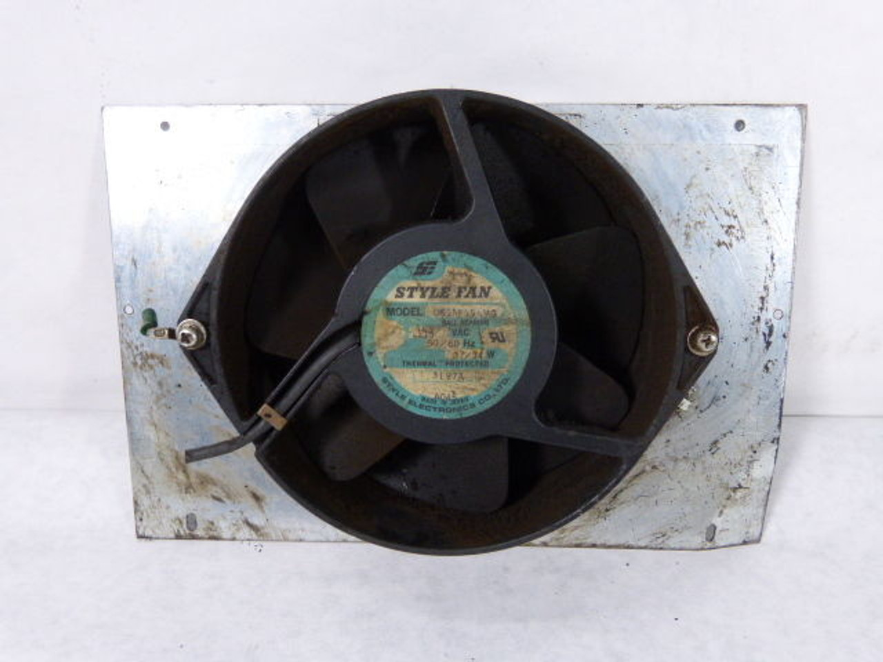 StyleElectronics US15F15-MG Fan 37/34W 115V 50/60Hz USED