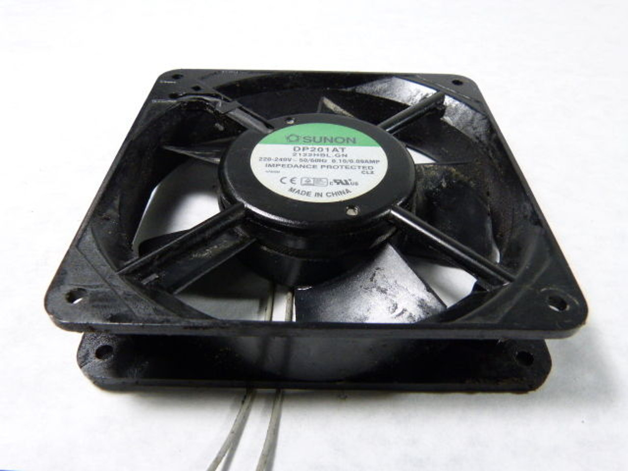 Sunon DP201AT 2122HBL.GN Slim Fan 120mm 220-240V 50/60Hz USED