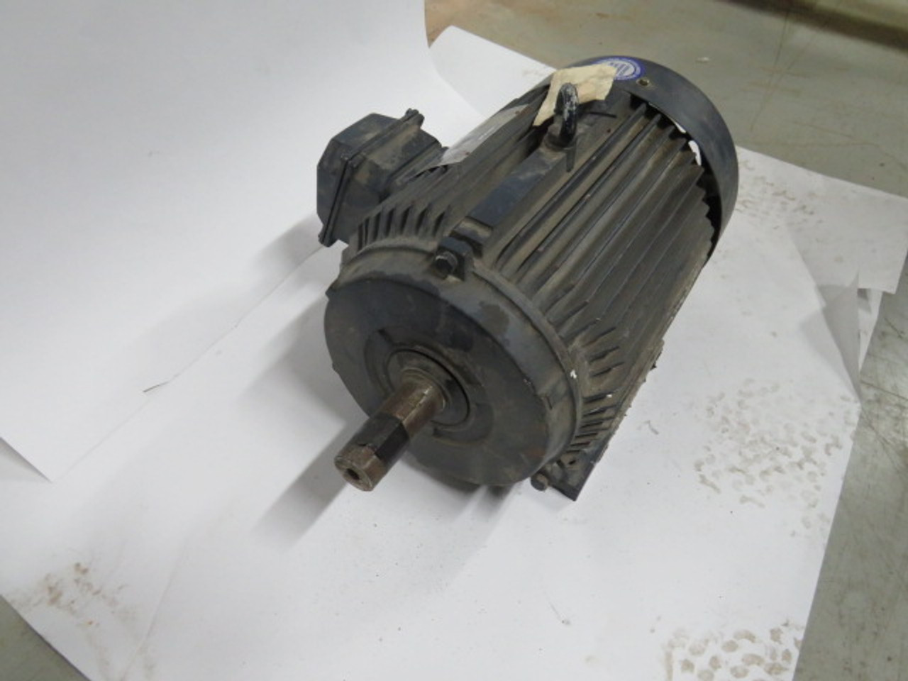 Leeson 10HP 3510RPM 208-230V 215T TEFC 3Ph 25.9-23.6A 60Hz USED