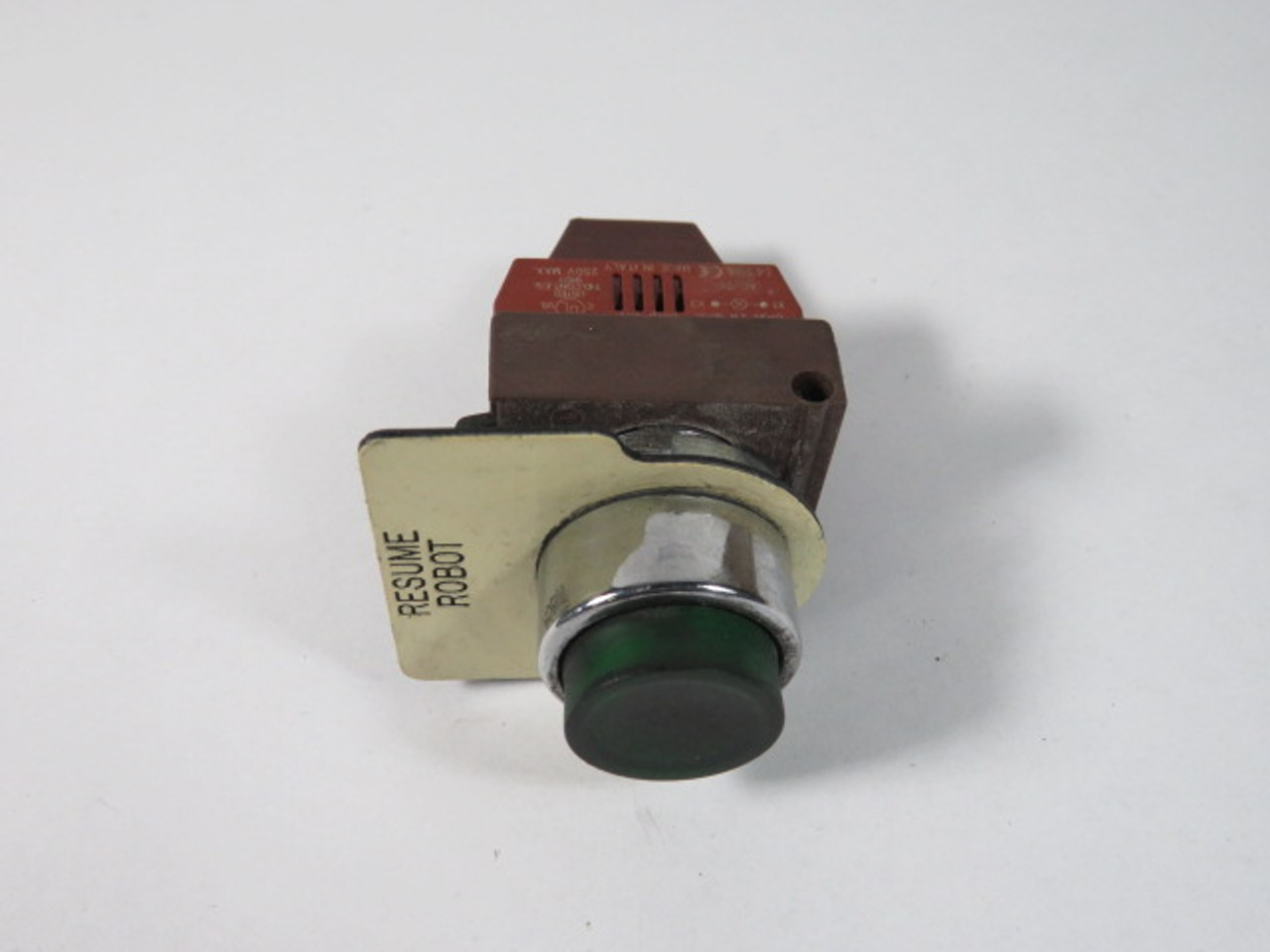 General Electric P9CPNVS Green Extended Push Button 1NO/1NC USED
