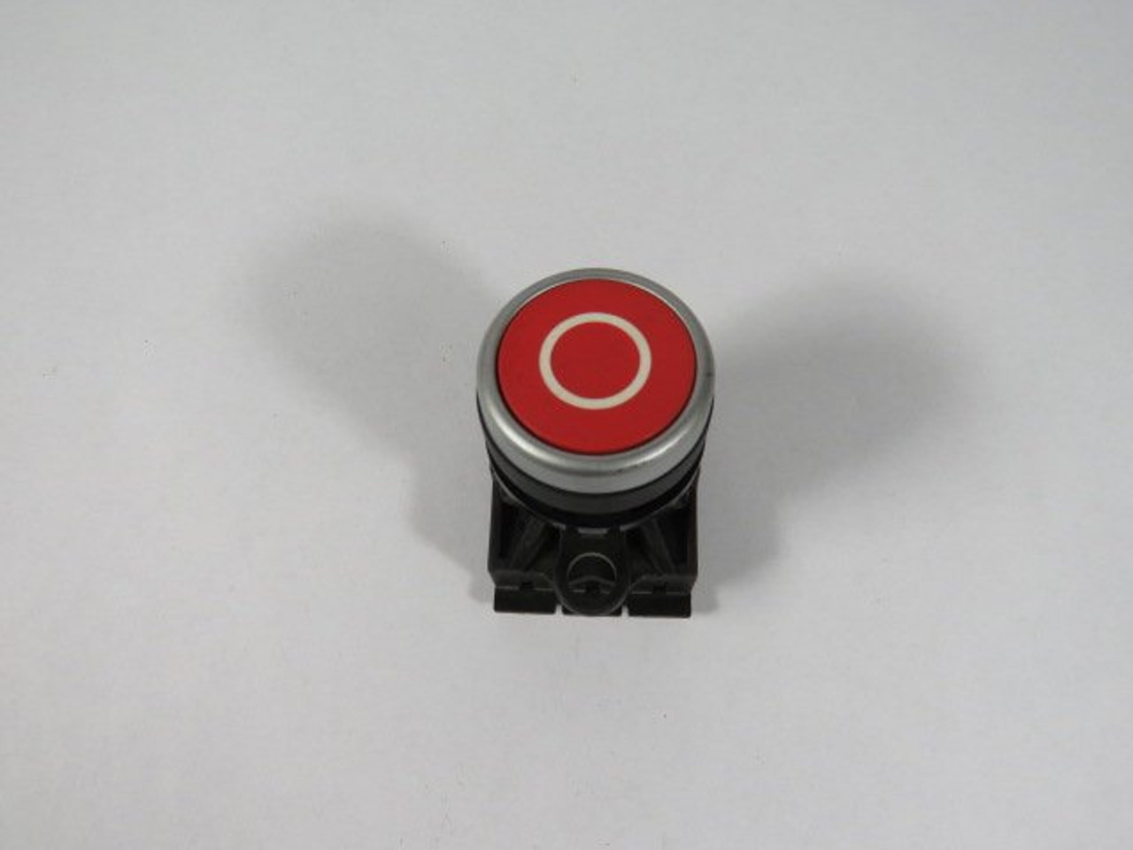 Eaton A22-RD-10 Red Push Button Operator w/ O Marking USED