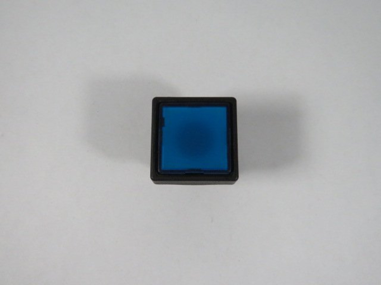 Fuji Electric AR22F0M-S Blue Square Push Button Operator Only USED