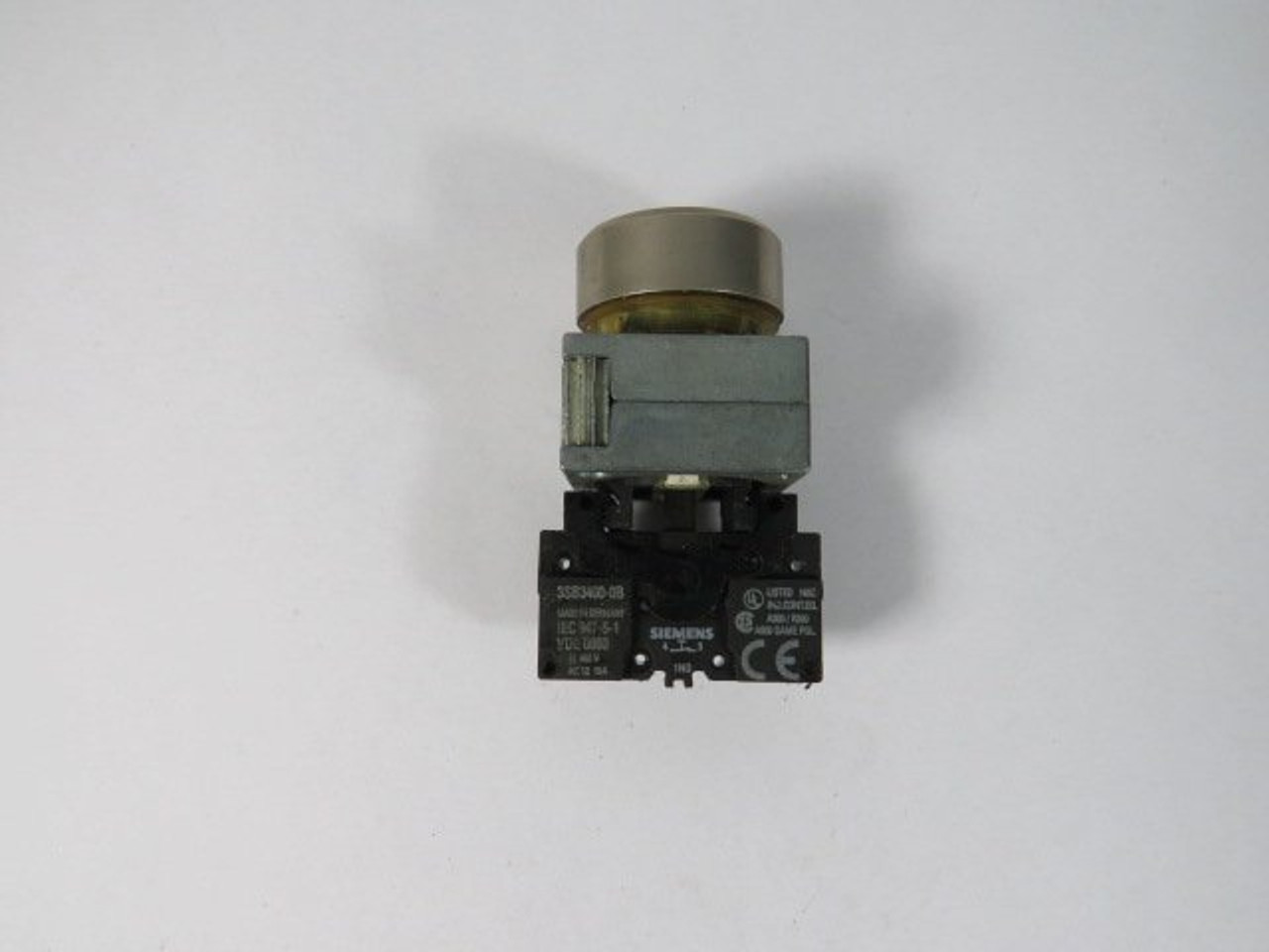 Siemens 3SB3602-0AA11 Black Push Button 1NO USED