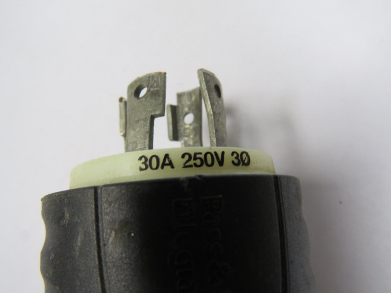 Pass & Seymour L1530P TurnLok Plug 30A 250V 4W 3P USED