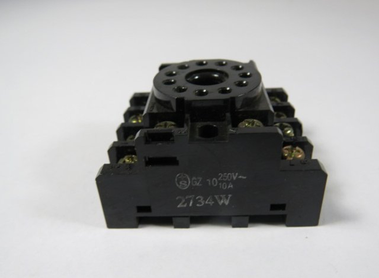 Omron PF113A Relay Socket 250V 10A 11-Pin USED