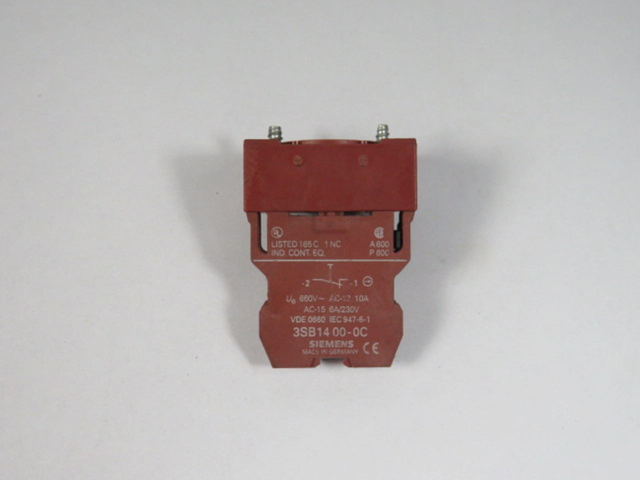 Siemens 3SB1400-0C Contact Block w/ Mounting Latch 1NC USED